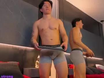 apholo_strong from Chaturbate is Freechat