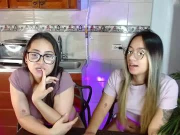 jules_n_gia from Chaturbate is Freechat