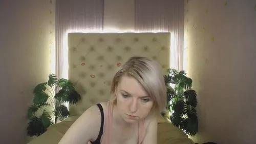 lenapaulles from Cherry is Freechat