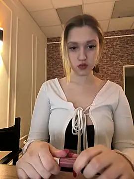 AmelieCrawford from StripChat is Freechat