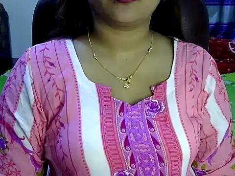 BengaliQueenStar from StripChat is Freechat