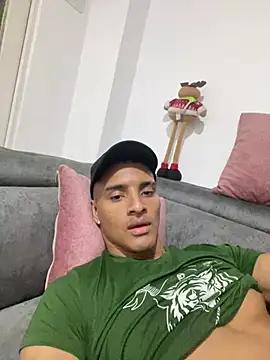 CarlosNaughty4u from StripChat is Freechat