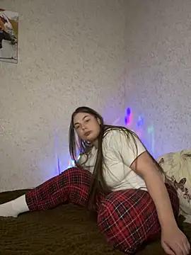 Gina_cutie from StripChat is Freechat