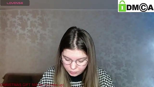 holy_michela from StripChat is Freechat