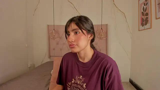 kamila11_ from StripChat is Freechat