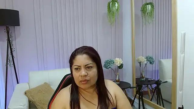 Karla_Hilton18 from StripChat is Freechat