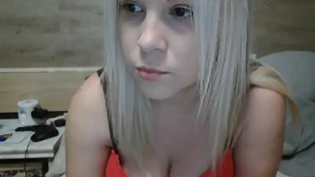 LaRa_forU from StripChat is Freechat