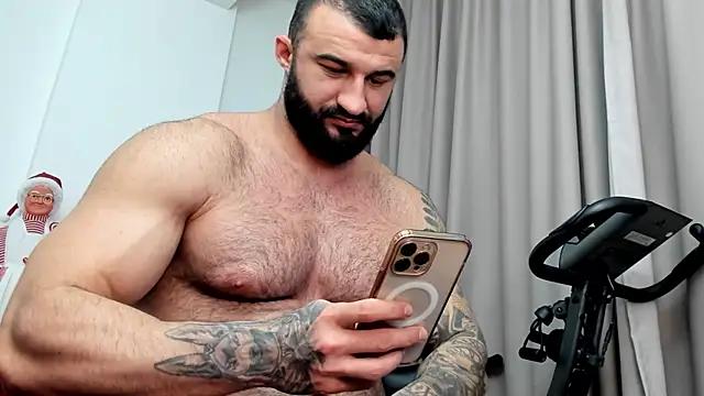 MuscleJohn from StripChat is Freechat