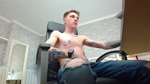 NathanSpike from StripChat is Freechat