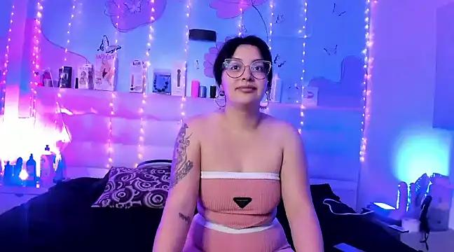 Customizable and immersive - Activate your taste buds and check-out our delicious choice of bondage cams streams with excited models getting their amazing bodies screwed with their beloved sex toys.