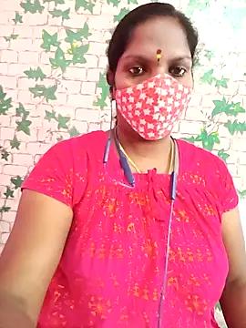 Tamil_queensexy from StripChat is Freechat